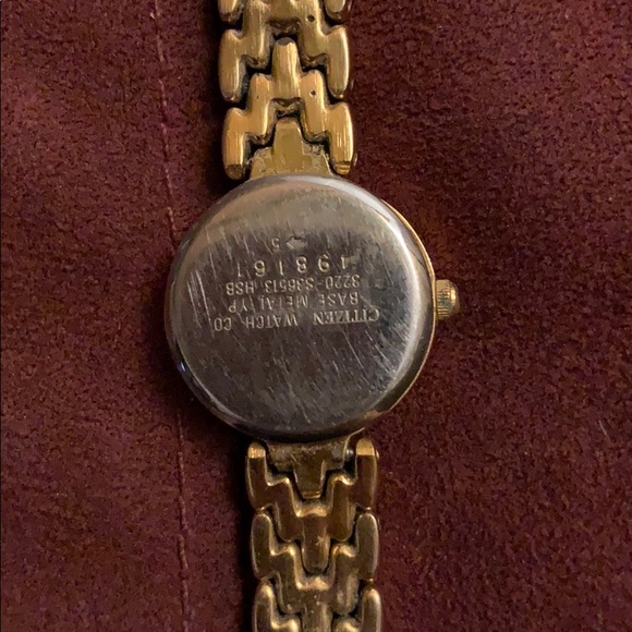 Gold tone Citizen Quartz watch main image 4